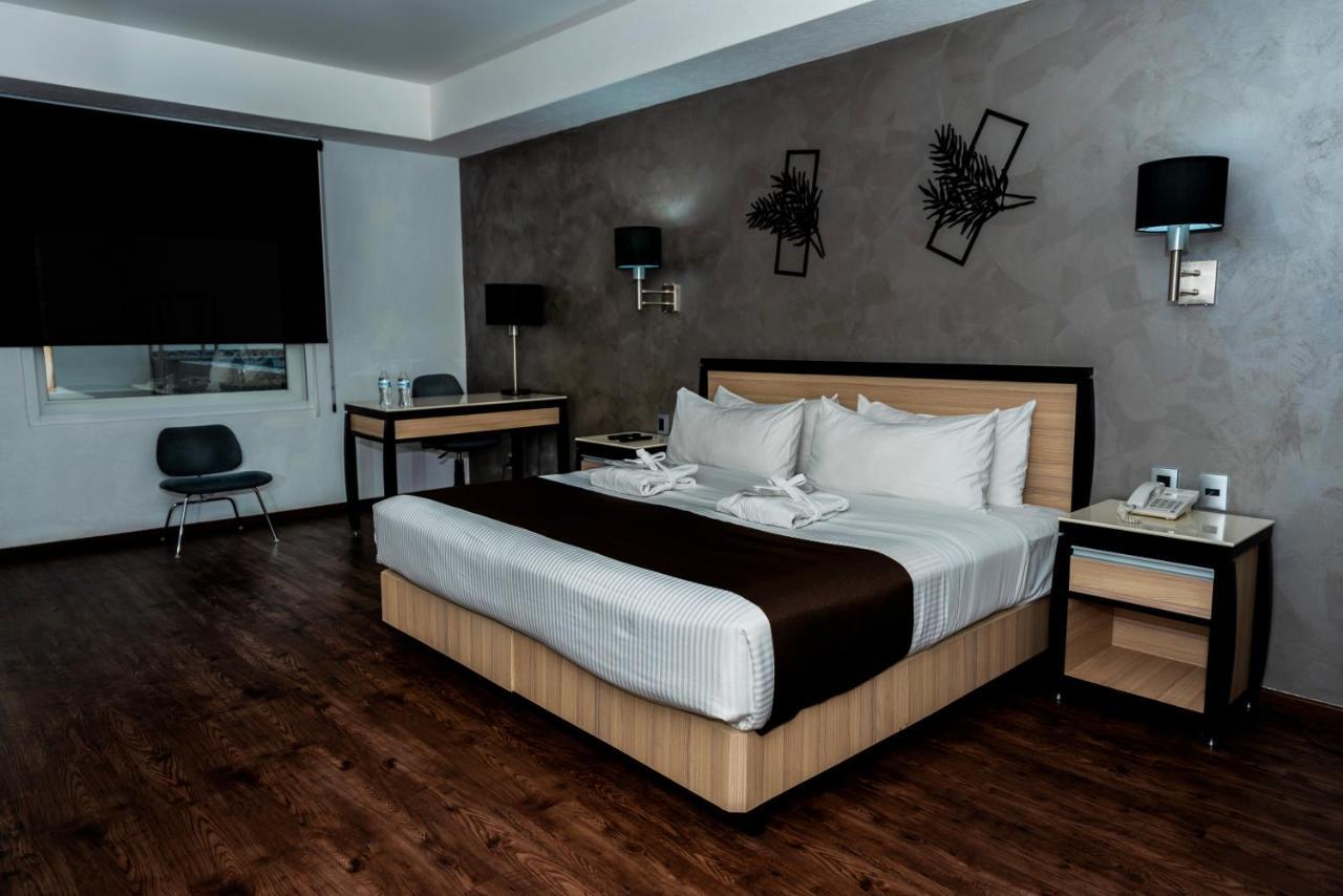 Fato Hotel Queretaro Exterior photo